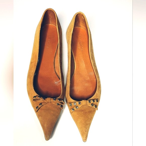 Gucci tan suede flats - Picture 1 of 7